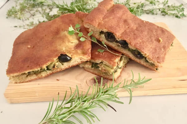 schiacciata scarti di broccoli e olive